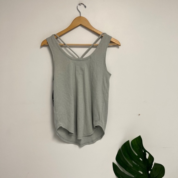 NEW chaser grey tank - Picture 4 of 4